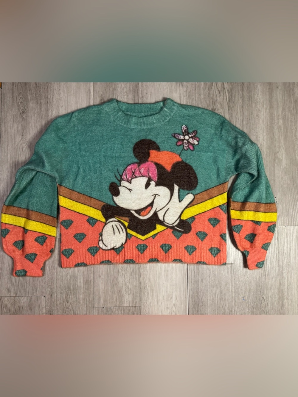 Minnie Mouse Printed Fuzzy Sweater Women’s Medium